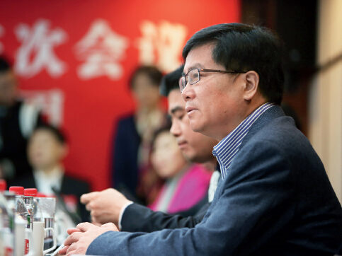 丁发言.jpg 丁发言.jpg